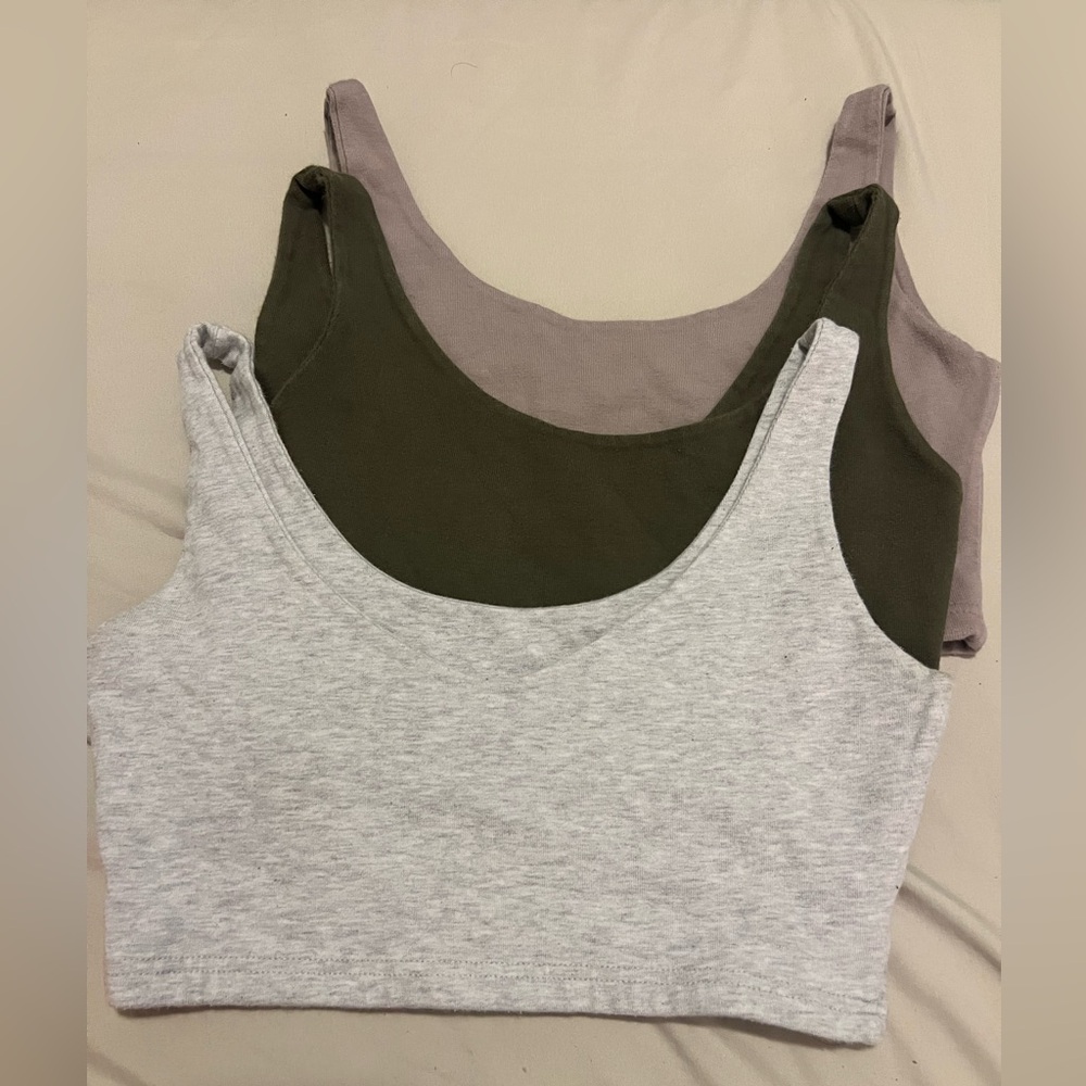 Brandy Melville Crop Tops